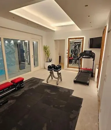 شقة Ug Neubau City - Pool, Gym, Zweites Bad Extra Buchbar *